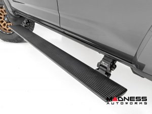 Toyota 4Runner Side Steps - Power Running Boards - Rough Country - E-Boards